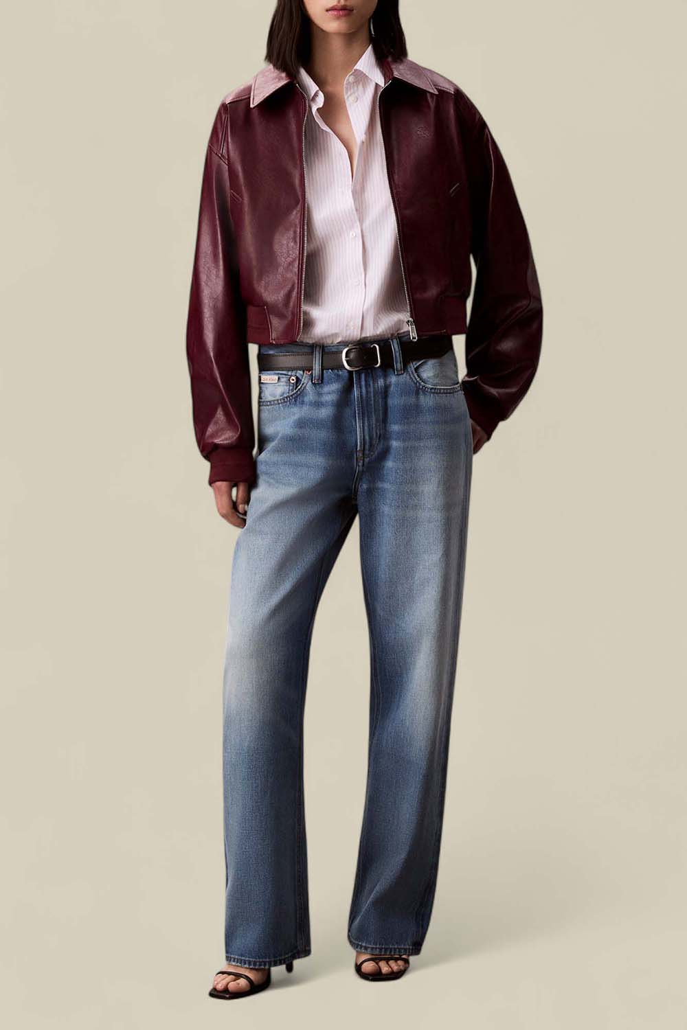 תמונת כל הלוק של ז'קט קרופ